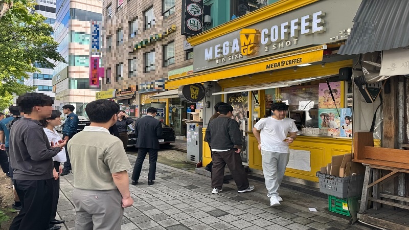 {경기도 김포 메가커피 양도양수}배달미비/월4,000만원/컨디션GOOD/배후수요 짱짱함/상권수요 확실