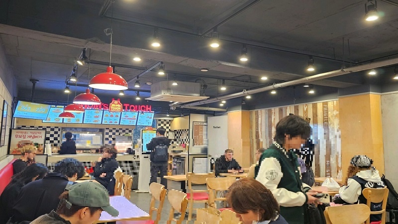 {성남,용인 맘스터치 양도양수}시설최상/1.2억매출/경쟁업체입점완료/고매출/고수익/맘스터치 창업비용/인수/매
